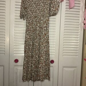 Elegant Long Sleeve Floral Dress in Brown and Cream